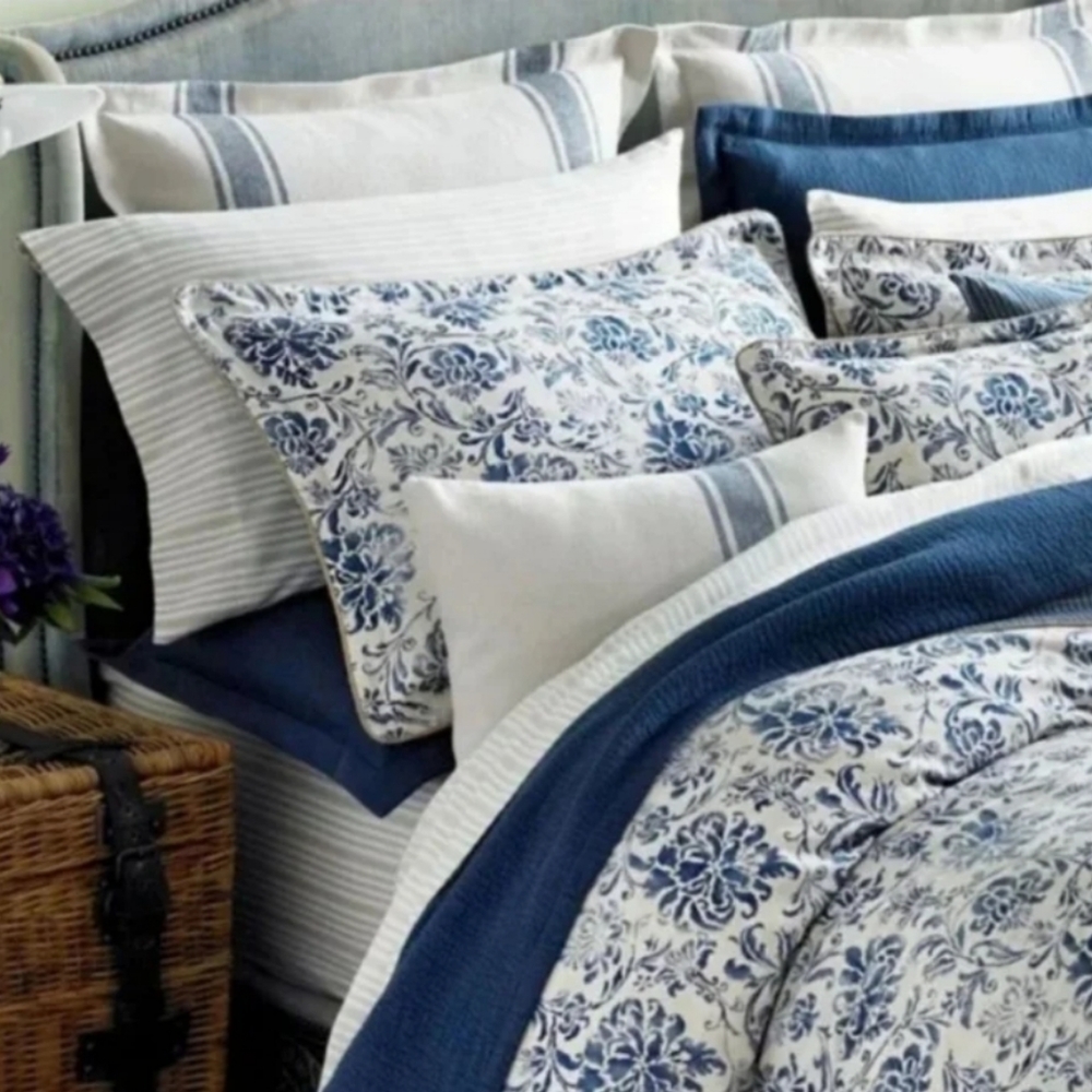2 Ralph Lauren Bluff Point blue stripe EURO pillow shams